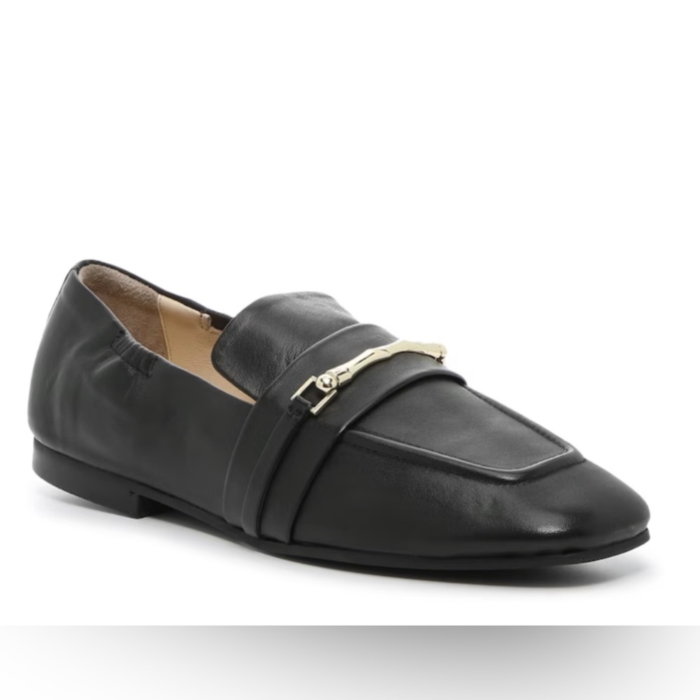 VINCE CAMUTO RENESHA LOAFER